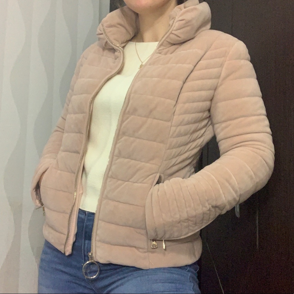 🌸 GUESS velvety pink puffer🌸